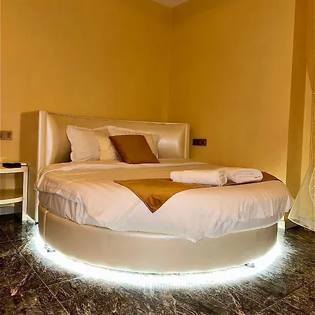 Love hotel Hidden Bank: Pearls Plovdiv