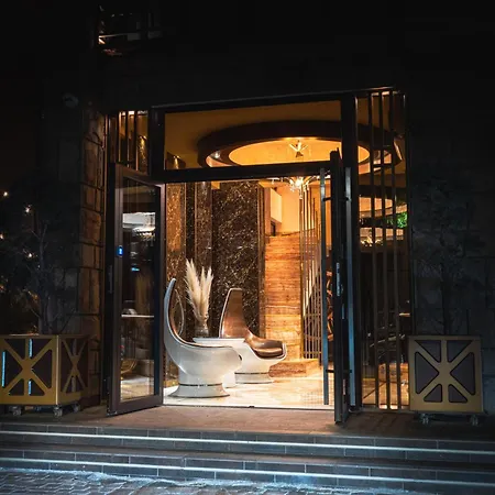 Hidden Bank: Pearls Love hotel Plovdiv