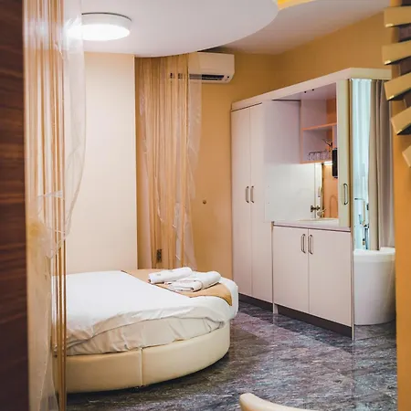 Hidden Bank: Pearls Love hotel Plovdiv