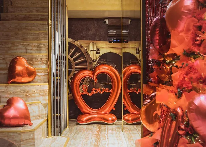 Hidden Bank: Pearls Yetişkin Oteli *