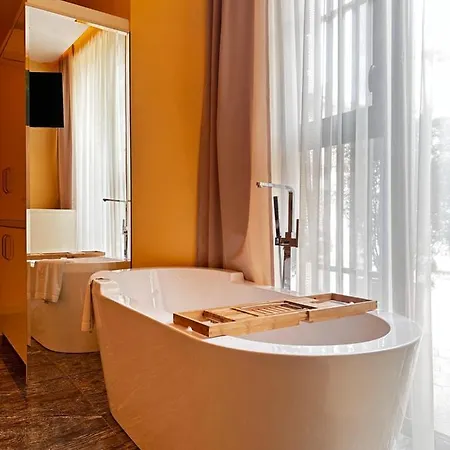 Hidden Bank: Pearls Пловдив