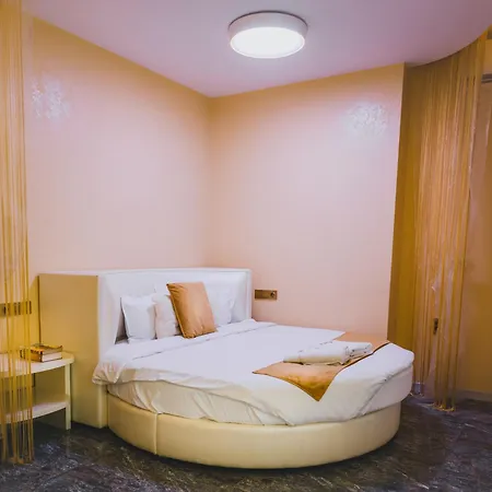 Hidden Bank: Pearls * Пловдив