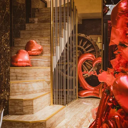 Hidden Bank: Pearls Пловдив