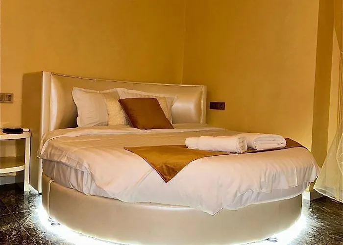 情趣酒店 Hidden Bank: Pearls 普罗夫迪夫