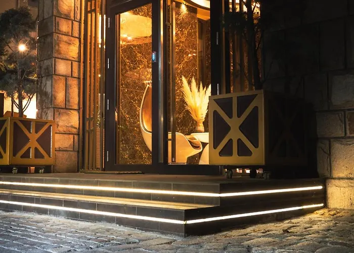 情趣酒店 Hidden Bank: Pearls 普罗夫迪夫