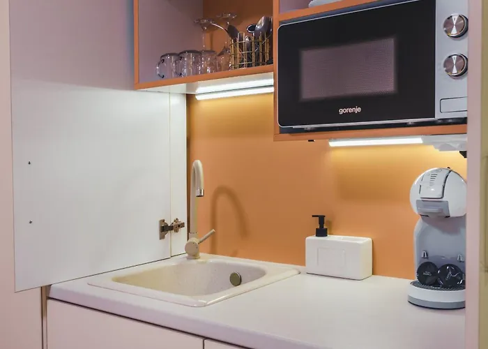 Hidden Bank: Pearls 情趣酒店 *