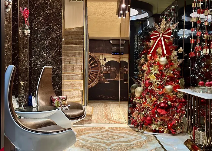 Hidden Bank: Pearls 情趣酒店